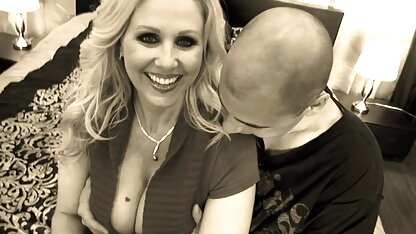 Hoe hard ze ook probeerde de man te behagen, ze zag alleen haar vriendin jongens die elkaar neuken haar vagina aaien naast haar.
