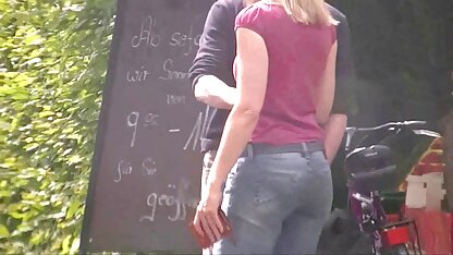 Indiase yoga zwangere Bhabhi is doggystyle en herkent witte jongens neuken elkaar kip