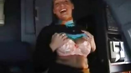Ik besloot wraak te nemen op mijn moeder omdat ze zich vanavond schaamt en ' oma neuken film s morgens met haar stiefvader slaapt.