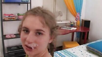 Ik stop wat in mijn kont, Ik kan niet in jongens neuken meisjes mijn vagina vanwege de grote ringen die aan de lippen hangen.