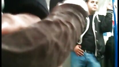 Niet breekbaar, monsters in een kooi een gevangene, een slavengevangene hentai neuken