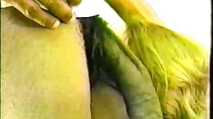 Gebogen vrouw met grote tieten en dikke hentai neuken kont neukt lul