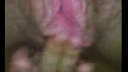 Cum gieten van rode vagina jong meisje op haar knieën neuken pornozot