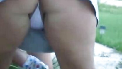 Ruwe BDSM gratis neukfilm in handboeien met brunette