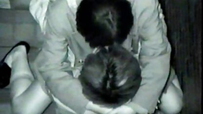 Титькастая Baba voor 50 meisje laat zich neuken Jungen jonge geliefden